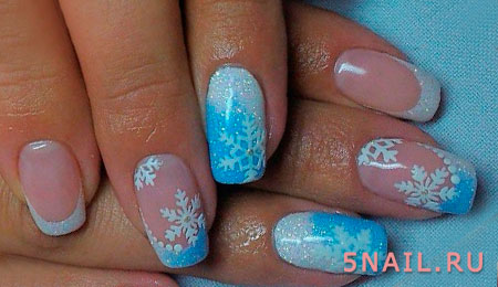 снежинки на ногтях