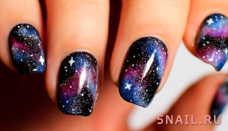 галактика на ногтях